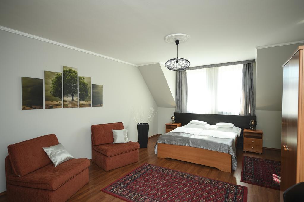 Salt Hill Apartmanok Egerszalok Ngoại thất bức ảnh
